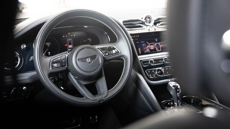 Bentley Bentayga Interior