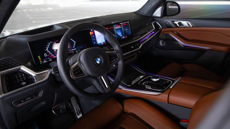 BMW X7 M60i