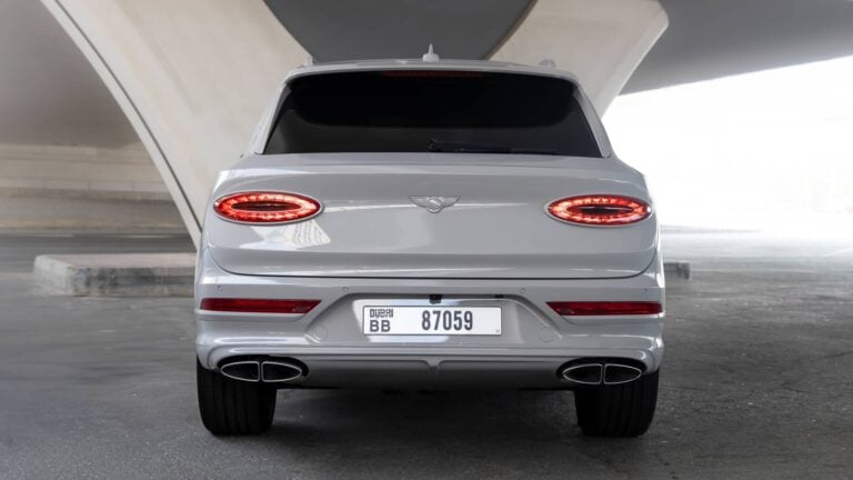 Bentley Bentayga {Nardo Gray}