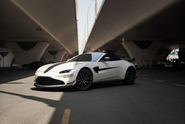Aston Martin Vantage