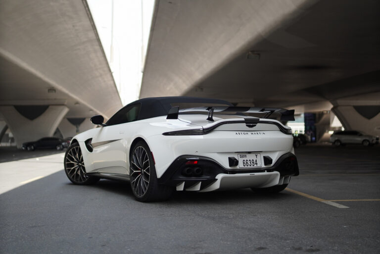 Aston Martin Vantage