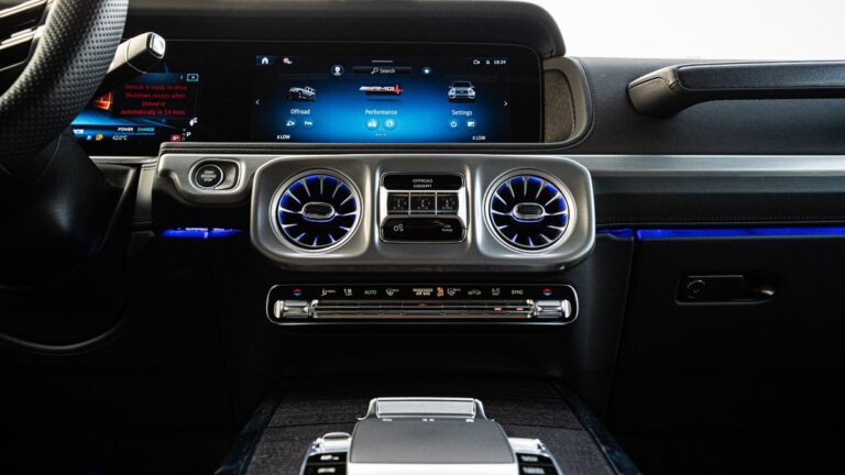 Mercedes G63 2025