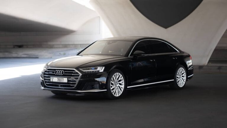 Audi A8 {Black}