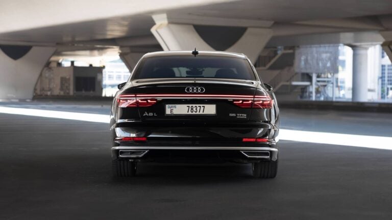 Audi A8 {Black}