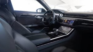 Audi A8 {Black}
