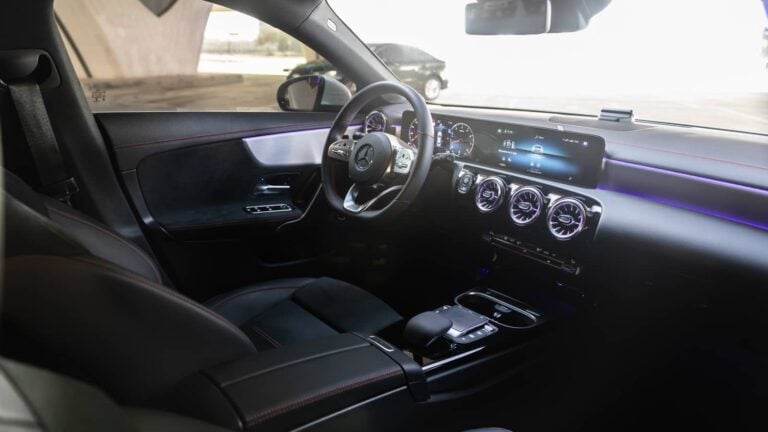Mercedes CLA250