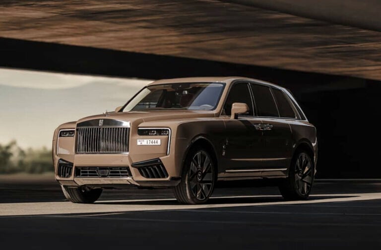 Rolls Royce Cullinan 2025